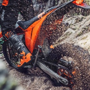 KTM ENDURO MODEL 【MASTER OF EXTREMES】 KTM ENDURO MODEL 【MASTER OF EXTREMES】